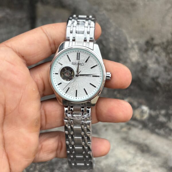 seiko white dial silver chain automatic model2