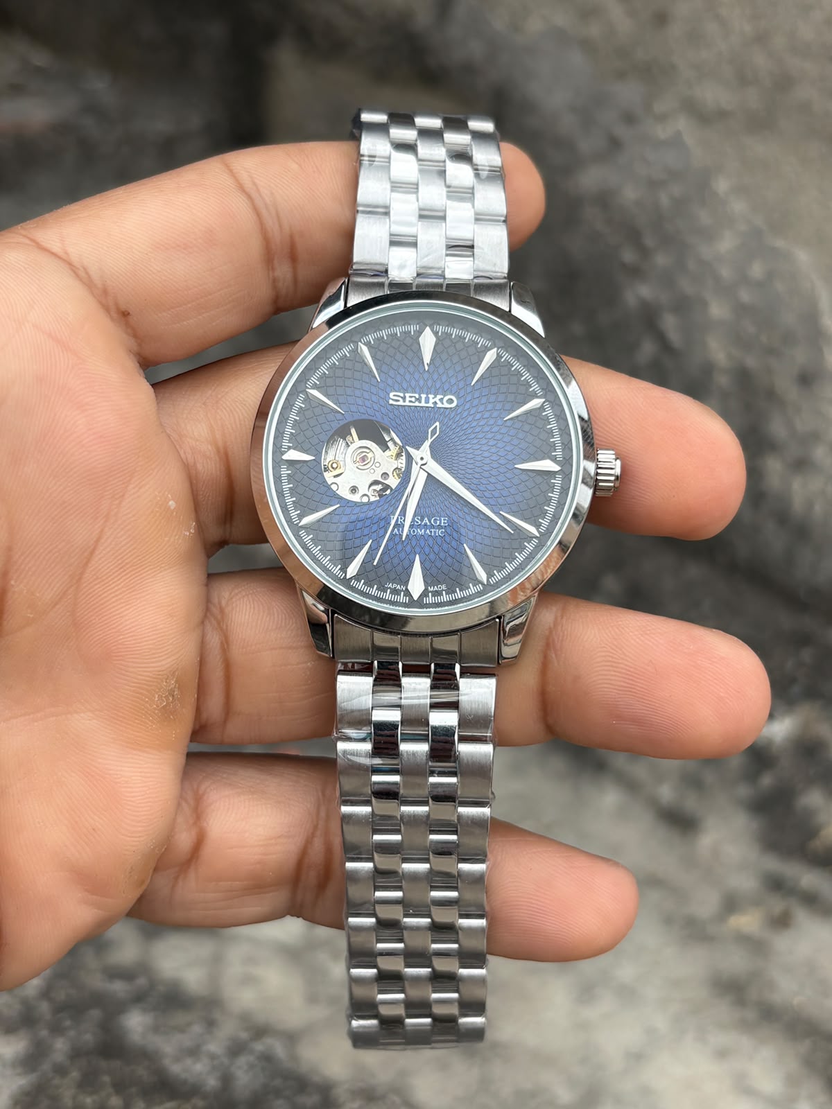 833d197f-c593-4aee-b18f-0c81737adfdf seiko blue dial silver chain automatic model 2 - Image 1