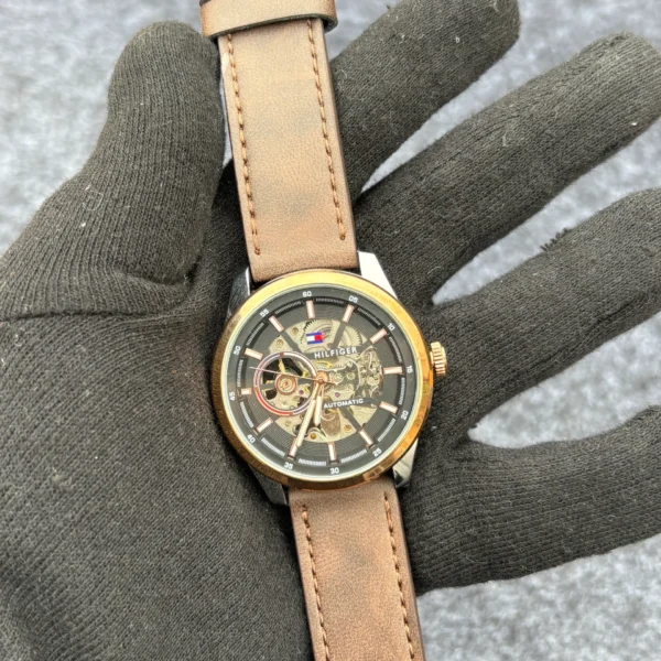 Tommy black dial brown strap_