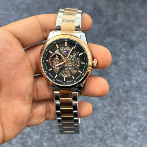 Tommy multi color dial chain changed